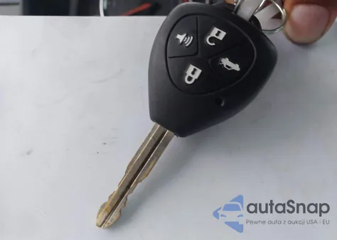 2011 Toyota Corolla S z USA, uszkodzony, nr VIN 2T1BU4EE7BC695661